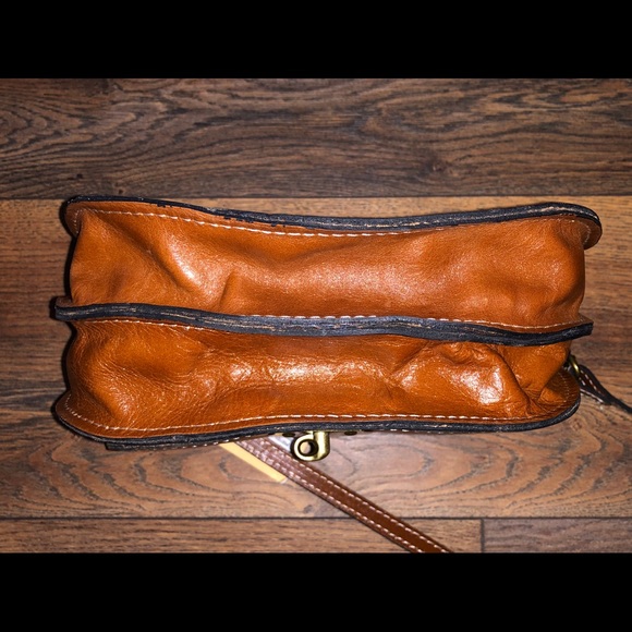 (SOLD) Patricia Nash Bettina Tan Crossbody NWT - Picture 7 of 7